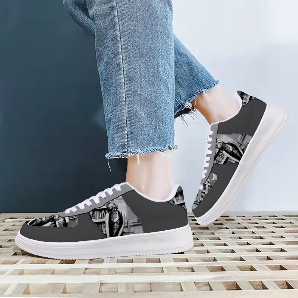 Monroe DeLa Para Custom Shoes Unisex Sneakers Statuette