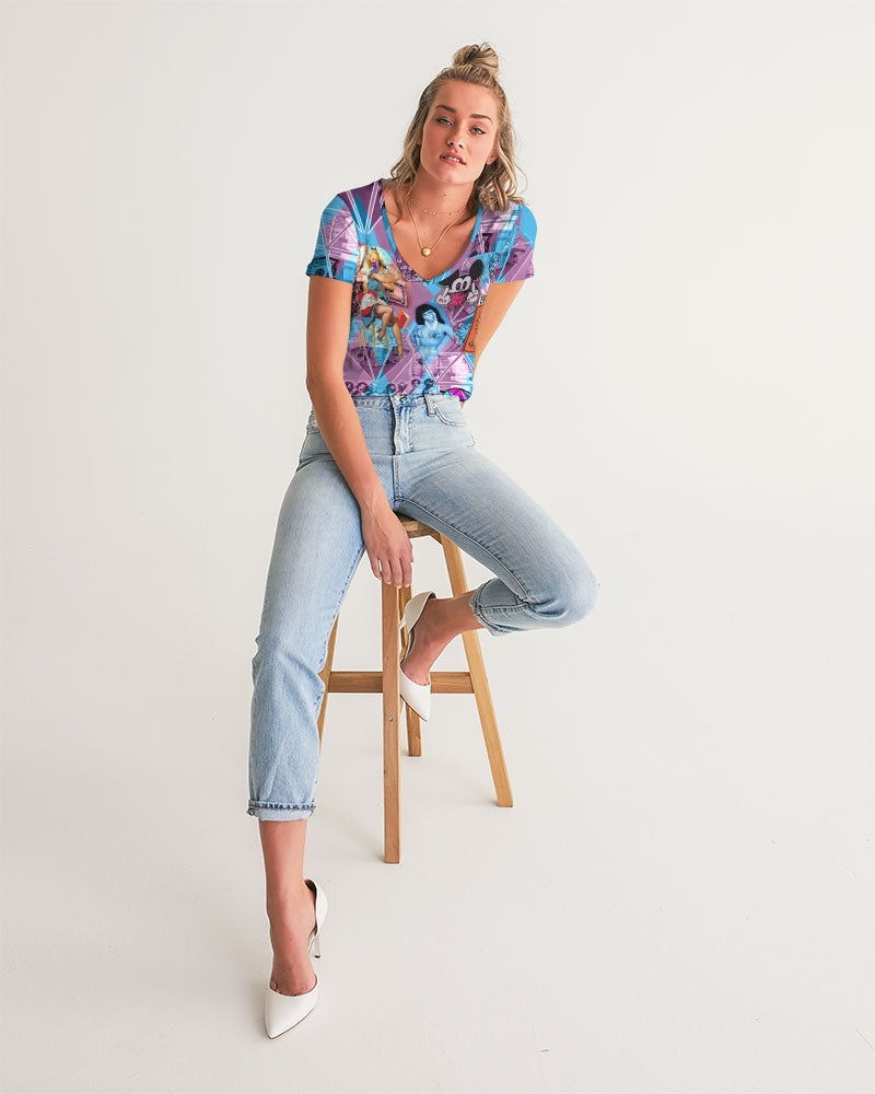 Las Mariajuanas Women's V-Neck Tee