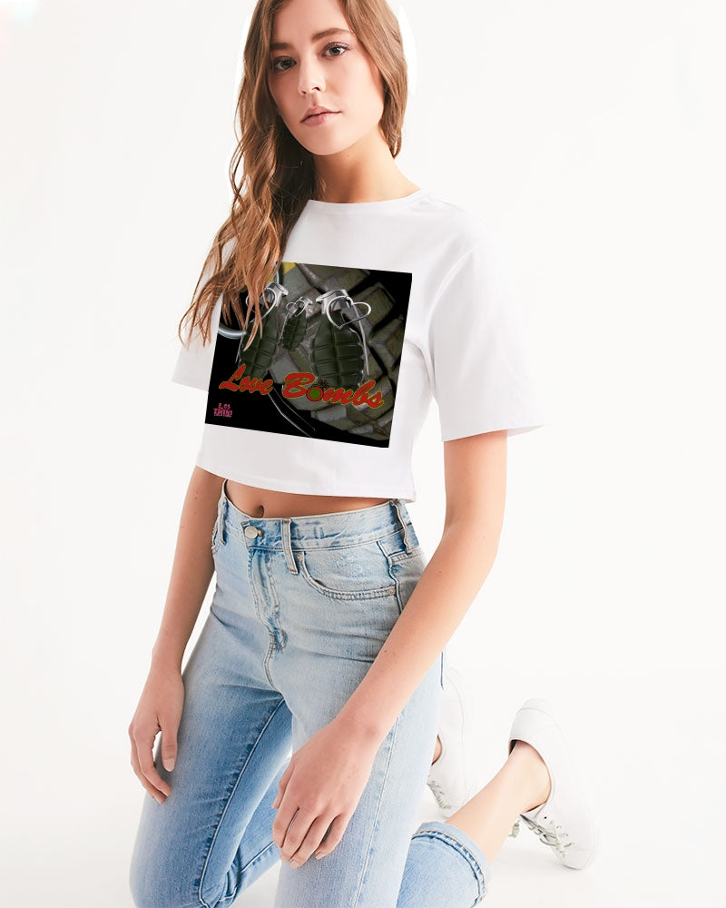 Love Bombs Women's Cropped Tee